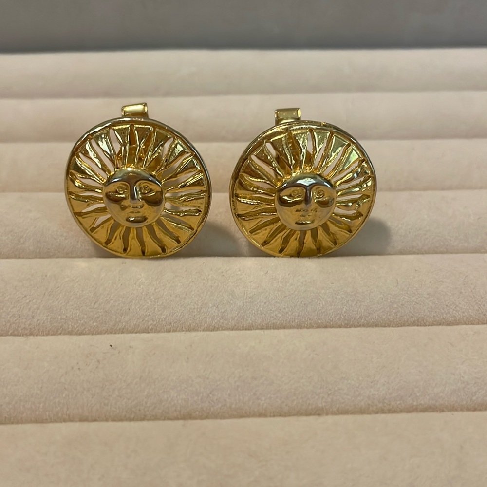 Gold sun cuff links